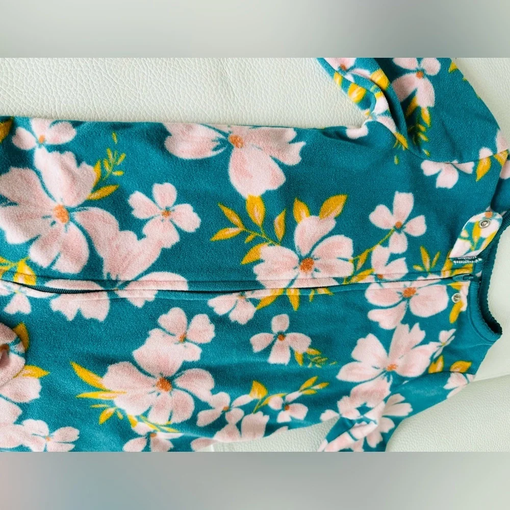 Carter’s floral fleece footless pajamas for baby girl 12 mo GUC